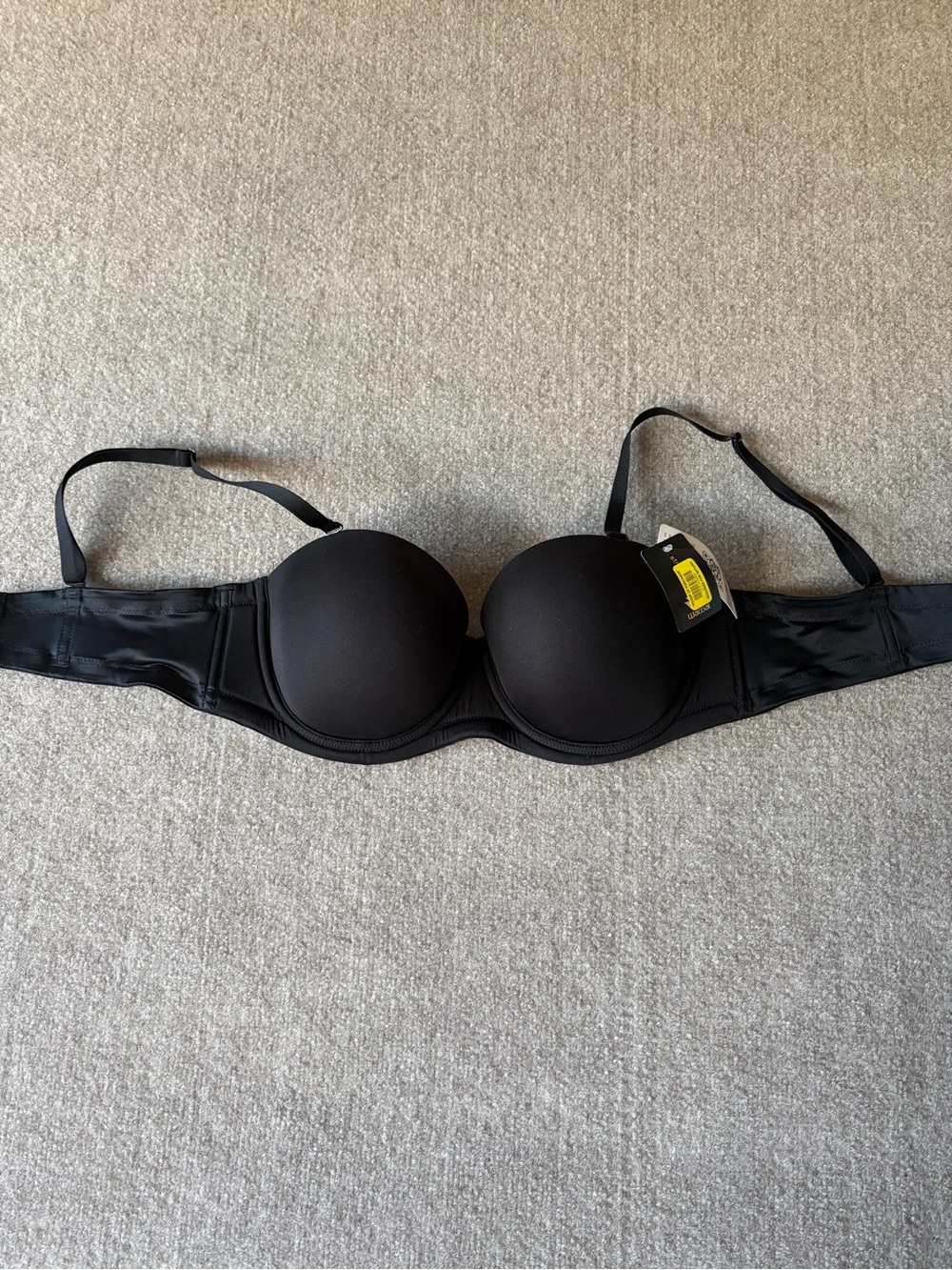 Wacoal womans black bra with removable straps NWT